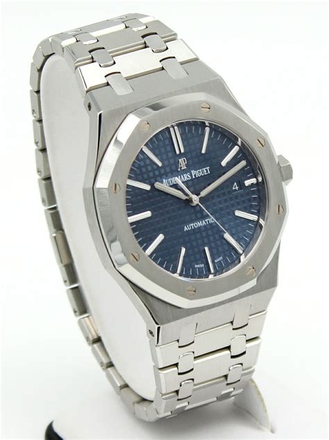 audemars piguet royal oak caratteristiche|ap royal oak for sale.